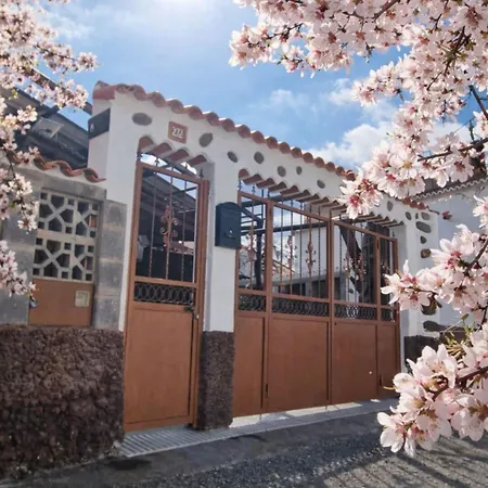 Casa Almendros Lagunas Santa Lucia